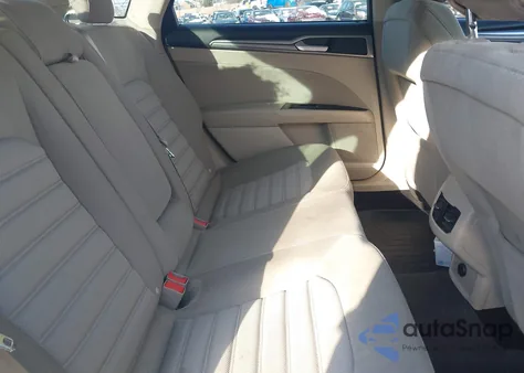 2017 Ford Fusion Se z USA, uszkodzony, nr VIN 3FA6P0HD8HR264212